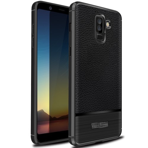 Samsung Galaxy A6+ (2018) Szilikon Tok Prémium Szálcsiszolt-Bőrmintázattal Fekete